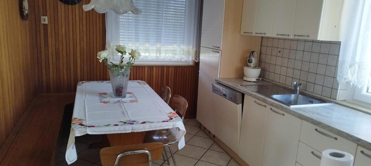7 Flower Street Apartment Sempeter pri Gorici Екстериор снимка